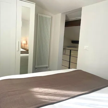 Newly Renovated Modern&bright Apt - Center Florence
