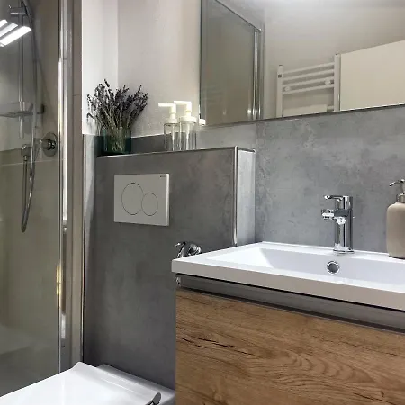 Apartment Newly Renovated Modern&bright Apt - Center Florence